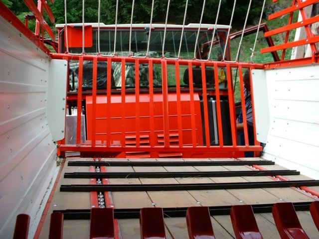 Image: Self-loading wagon