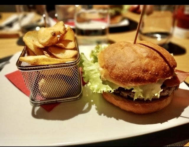 Image:Fodom Valley Farmstay Restaurant